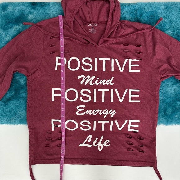 On Fire Women’s Graphic Hoodie Size 1X - Picture 3 of 14